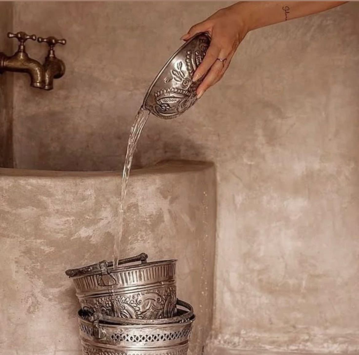 Nomad’s Land Marrakech : écolodge dans le désert d’Agafay avec hébergements, restaurant, spa, activités et expériences uniques